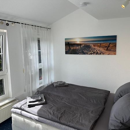 Ruhige, Kleine Ferienwohnung Schortens Εξωτερικό φωτογραφία