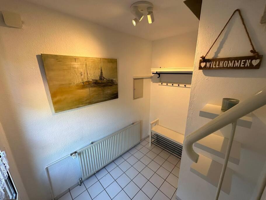 Ruhige, Kleine Ferienwohnung Schortens Εξωτερικό φωτογραφία