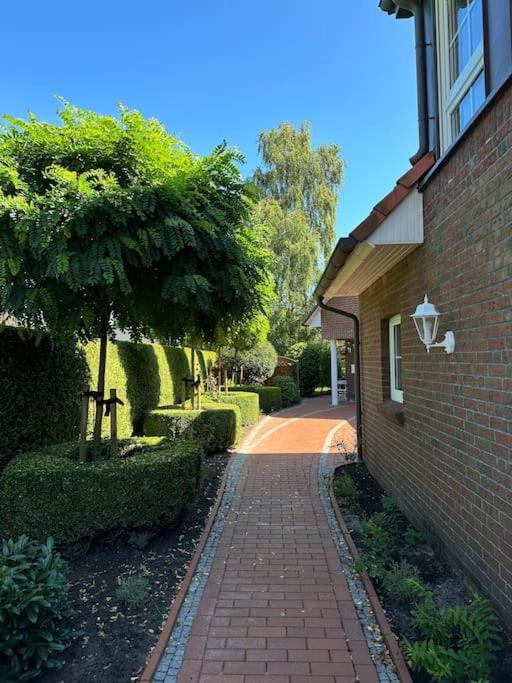 Ruhige, Kleine Ferienwohnung Schortens Εξωτερικό φωτογραφία